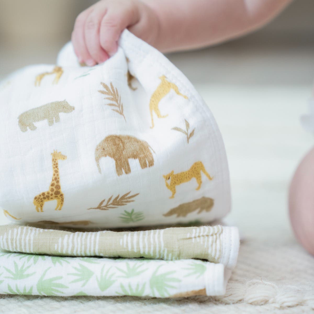Aden and Anais Tanzania Bear Giraffe Brown and Green Forest Cotton Muslin Baby Washcloth
